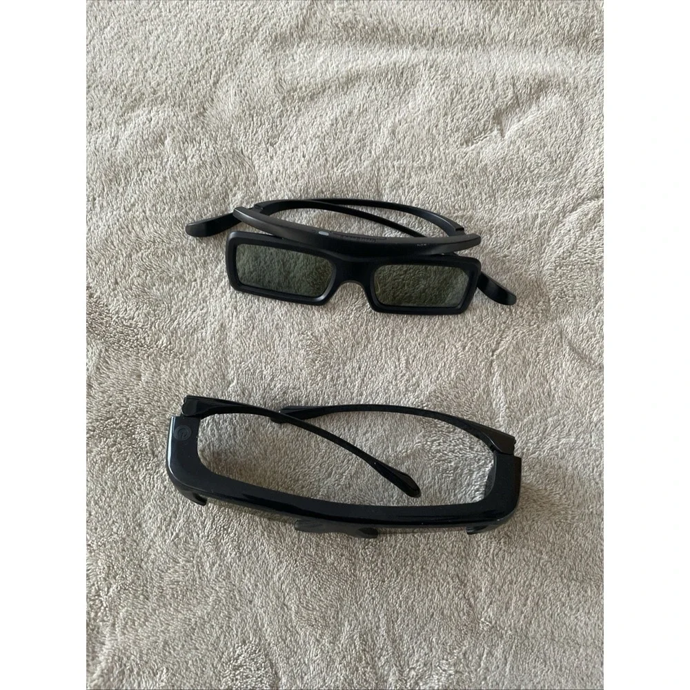 Samsung 3D Glasses, 2 Counts‎ (Untested)